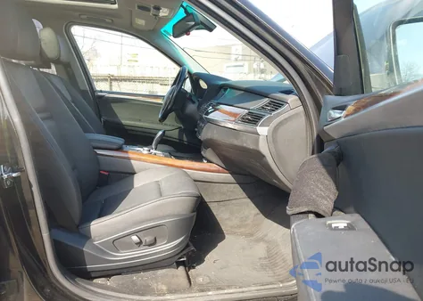 2008 BMW X5 3.0I z USA, uszkodzony, nr VIN 5UXFE435X8L025152